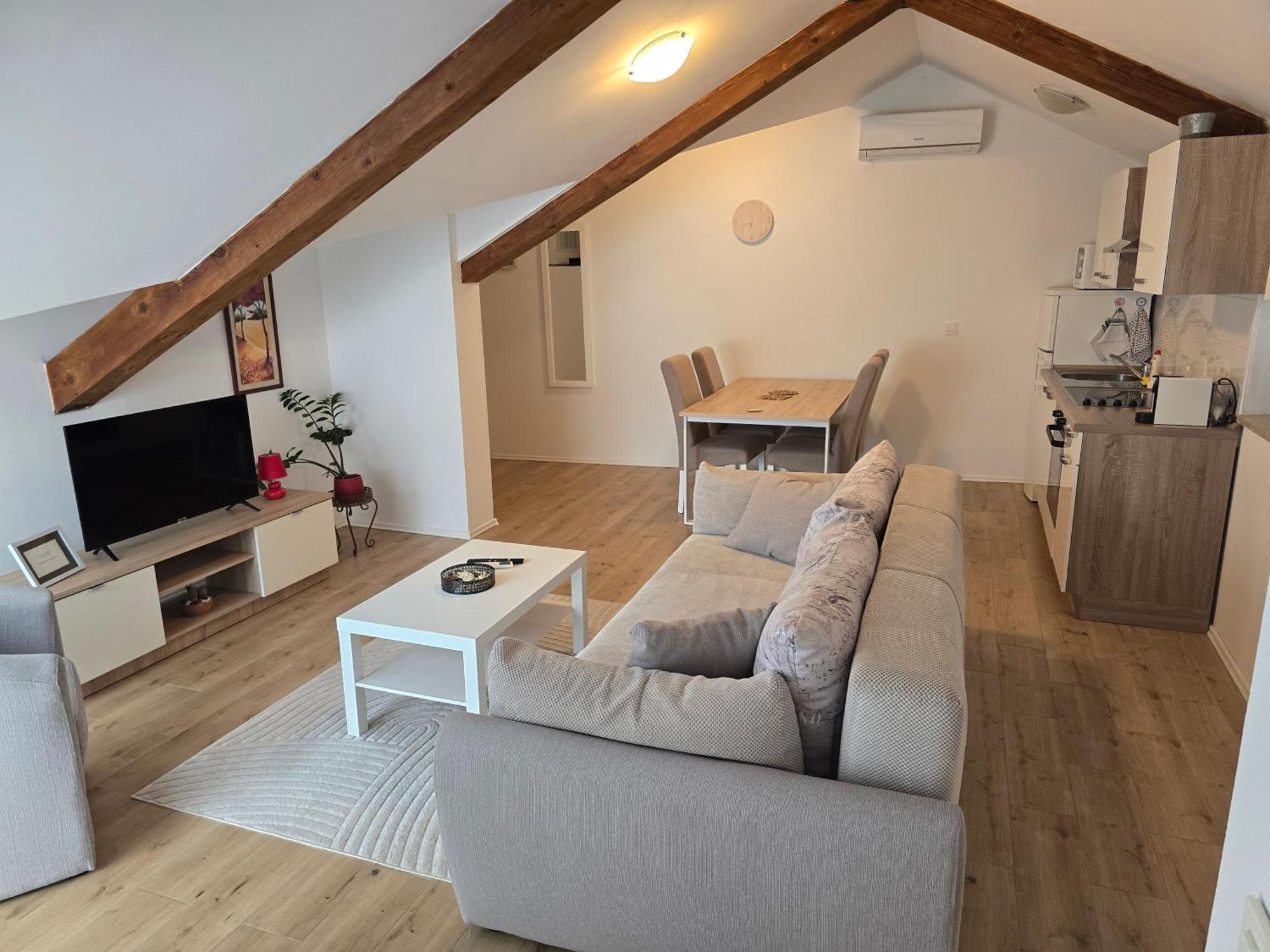 App E.N.A. Apartment Umag Exterior photo
